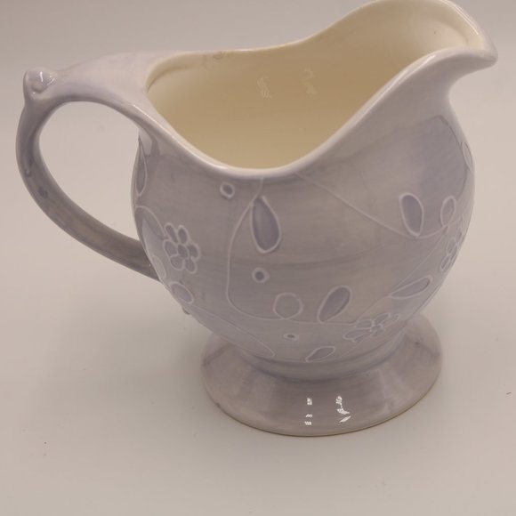 A sauce boat, gravy boat, or saucière light blue - Picture 7 of 10